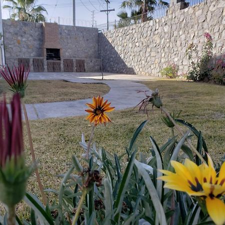 Villa Residencia A 100 Mts Del Consulado Ciudad Juárez Esterno foto