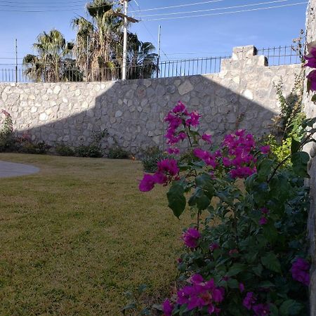 Villa Residencia A 100 Mts Del Consulado Ciudad Juárez Esterno foto