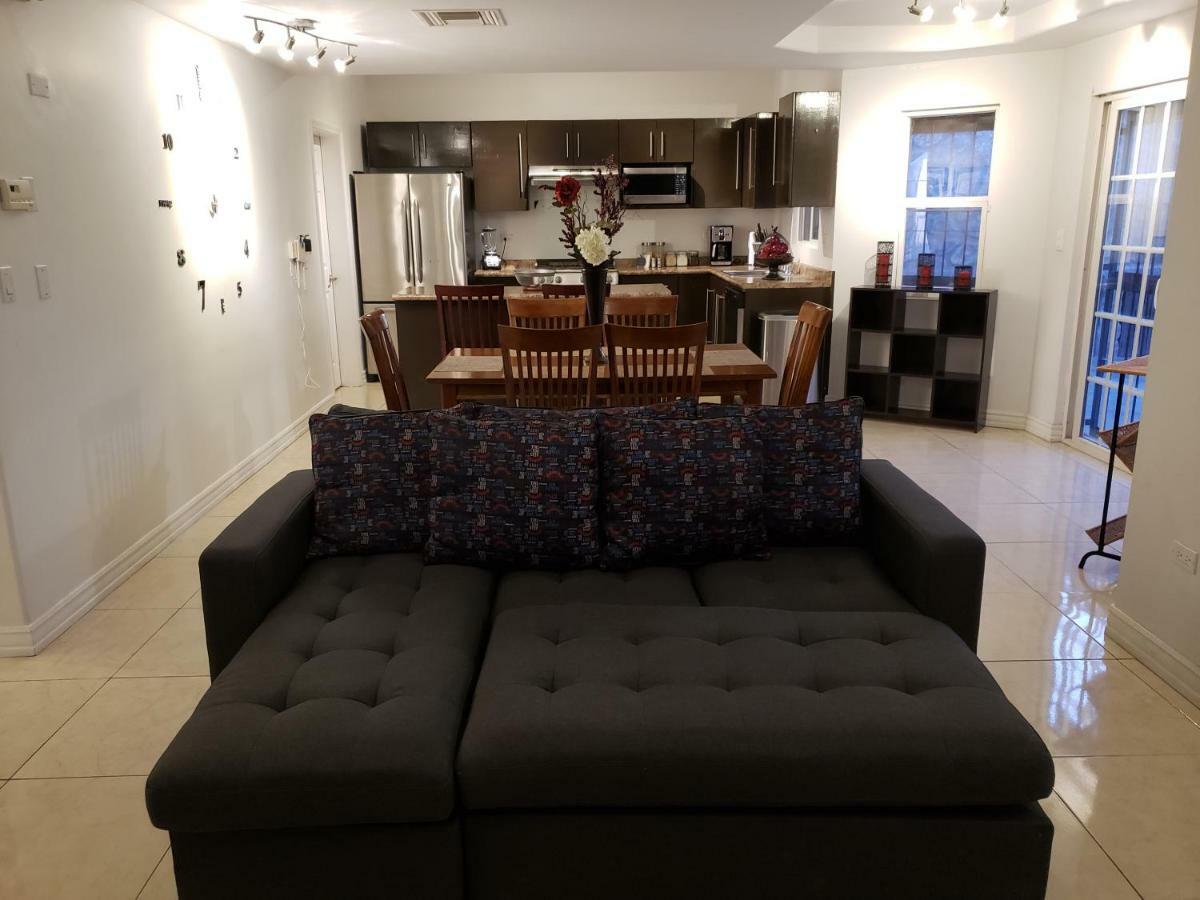 Villa Residencia A 100 Mts Del Consulado Ciudad Juárez Esterno foto